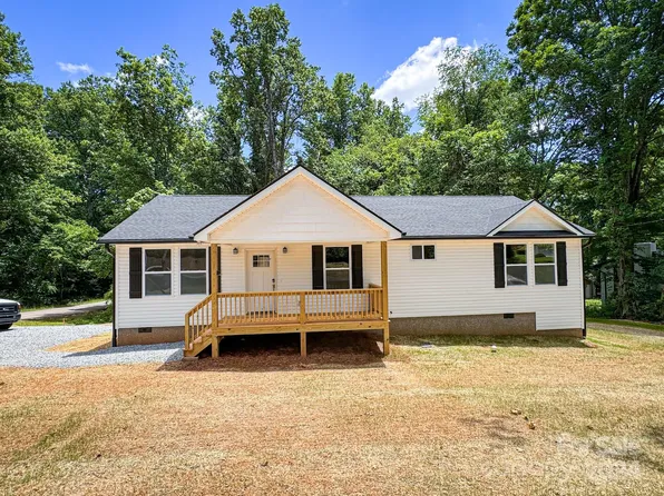 1 Erika Ln, Arden, NC 28704