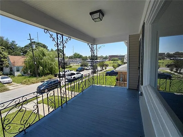 2 bed, 1.0 bath, 1020 sqft, $1,750 — Photo 2