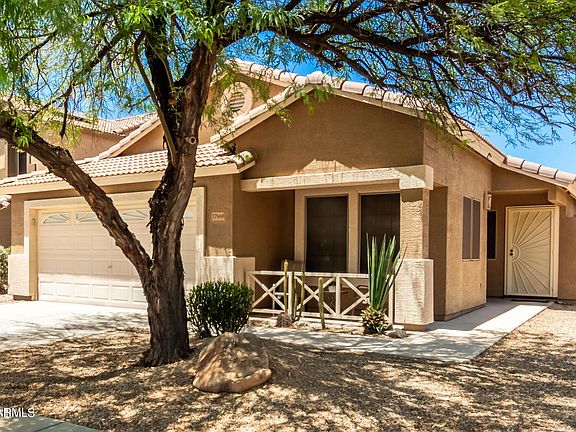 3rd image of 17568 W Coyote Trail Dr