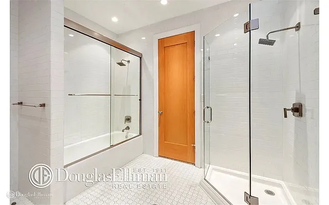 Rented by Douglas Elliman | media 19