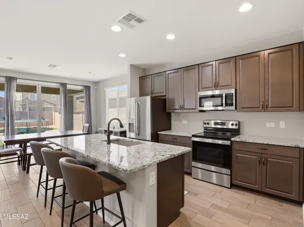 6712 E Via Arroyo Largo, Tucson, AZ 85756