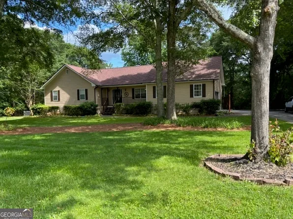 3594 Saddlebrook Dr, Loganville, GA 30052