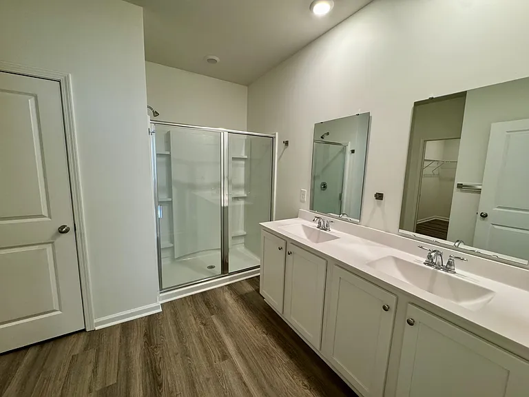 648MasterBath1_07162026