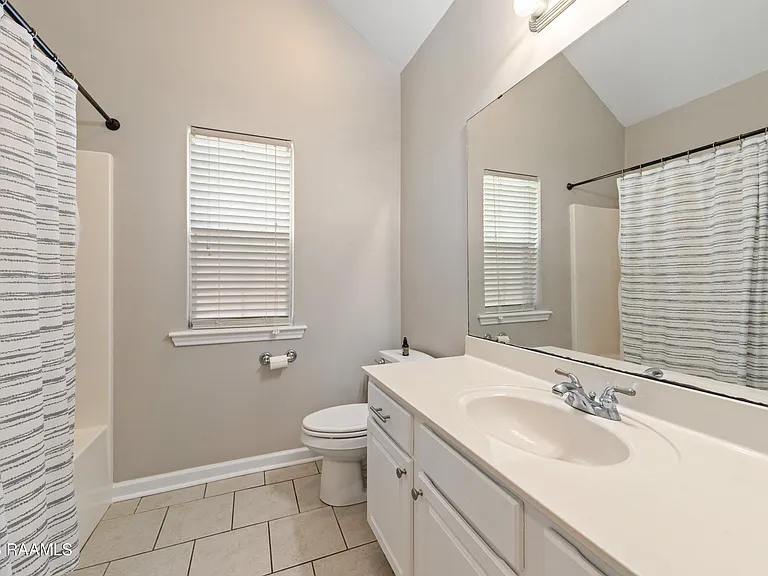 412 Crest Cir — Photo 18