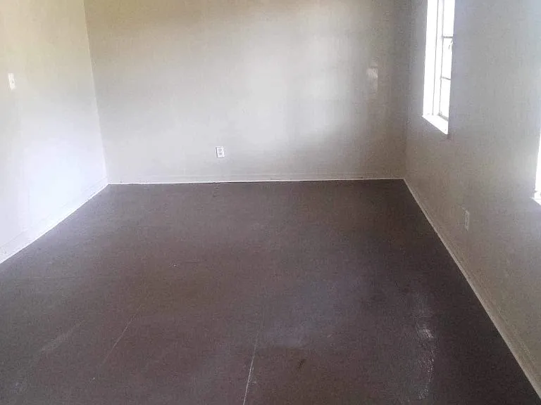 1048 Winn St #1 — Photo 3