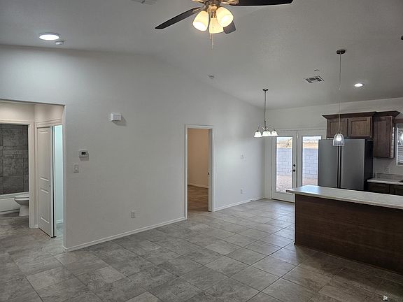 5th image of 4853 E Jett St