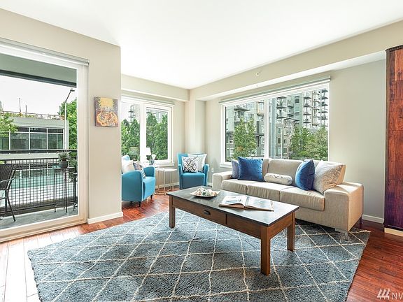 4th image of 81 Clay St 223 #223