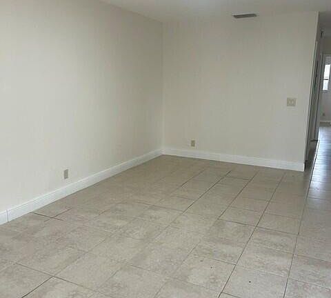 4th image of 7801 NW 35th Ct APT 4