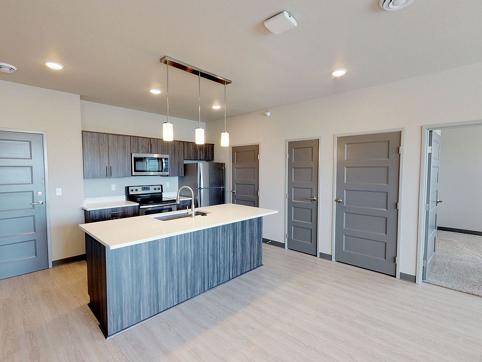 1st image of 3305 Aurora Ave #201