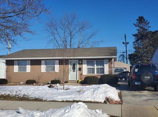 2601 Diane Ave, Racine, WI 53404