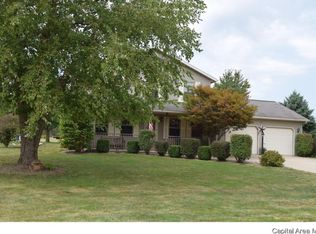 9 Trussell Rd, Jacksonville, IL 62650