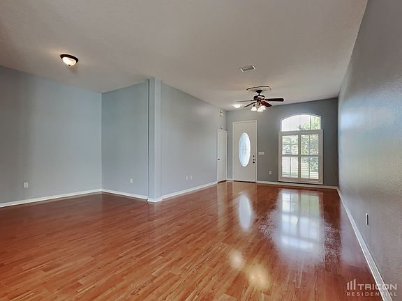 3rd image of 21532 Silver Bay Pl
