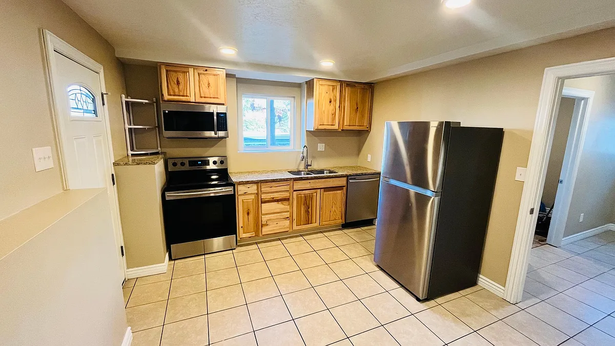 Building Photo - 3016 W 1050 N #BASEMENT