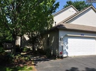 2522 Shakespeare Ln, Avon, OH 44011