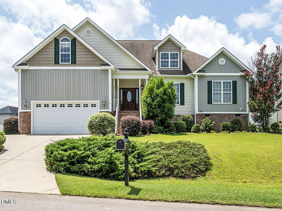 1st image of 319 Neuse Landing Dr