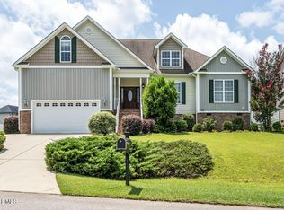 319 Neuse Landing Dr, Clayton, NC 27527