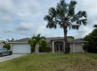 626 SW 10th Ter, Cape Coral, FL 33991