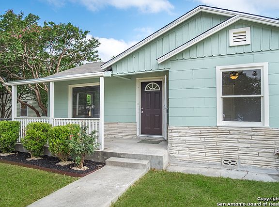 2nd image of 311 Thorain Blvd