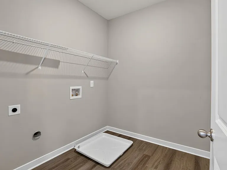 4787 Wellesley Dr — Photo 29