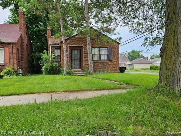 9665 Coyle St, Detroit, MI 48227