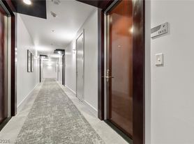 4575 Dean Martin Dr