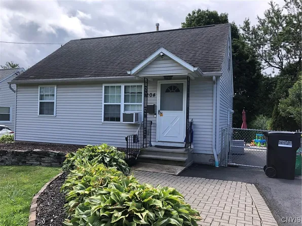204 Champlin Dr, Syracuse, NY 13206