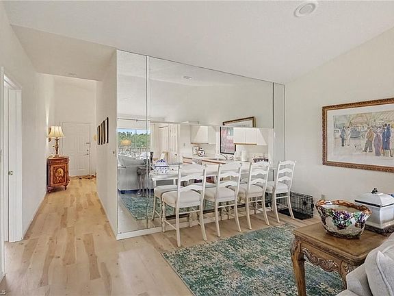 5th image of 6045 Chardonnay Ln APT 302