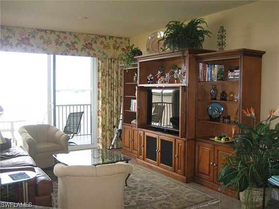 4th image of 4137 Bay Beach Ln Unit 563