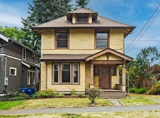 3823 Densmore Ave N, Seattle, WA 98103