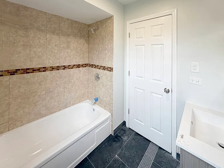 11361 S Racine Ave — Photo 12