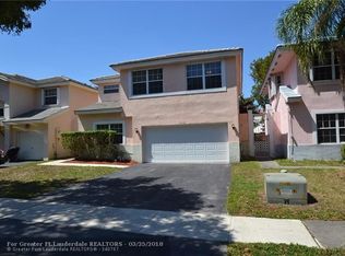 2632 W Saratoga Dr, Hollywood, FL 33026