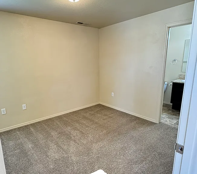 11070 W Brassy Cove Loop — Photo 7
