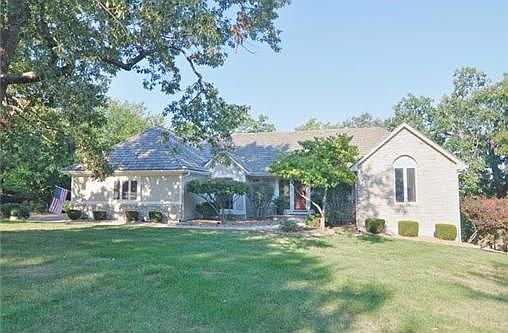 2nd image of 15506 Overbrook Ln