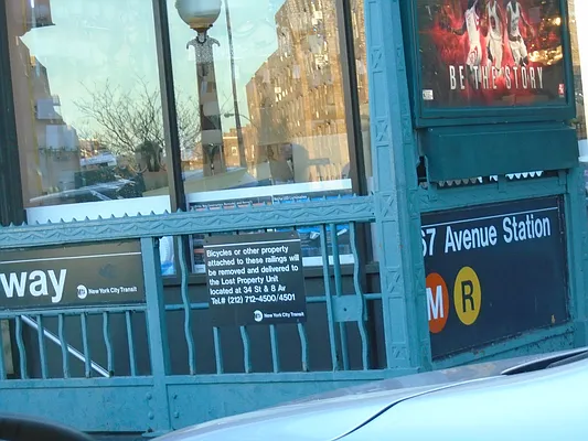 Rented by 18 REALTY | media 33