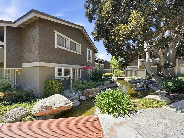185 Streamwood — Photo 17