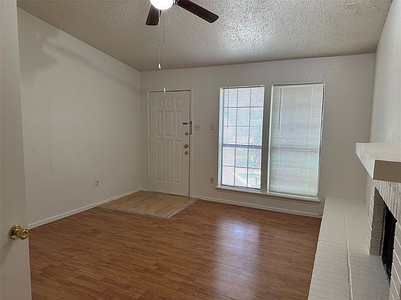 3rd image of 9615 Walnut St #3205