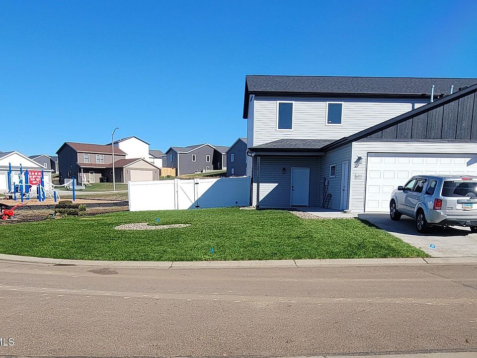 1st image of 6933 Butler Loop