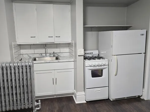 3407 5th Ave APT 5, Des Moines, IA 50313