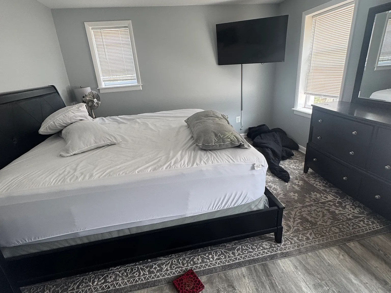 3 bed, 1000 sqft, $1,850 — Photo 3