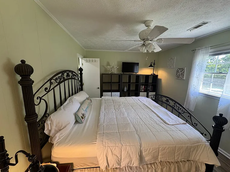135 Westwinds Dr — Photo 8