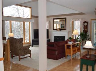 680 Bluebill Cir, Shakopee, MN 55379