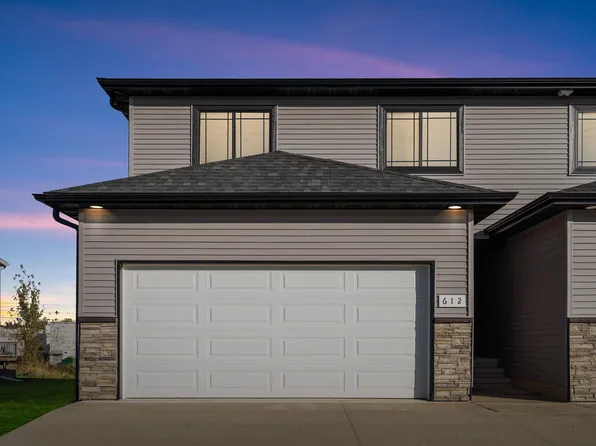 612 Grindstone Cir, Waterloo, IA 50702