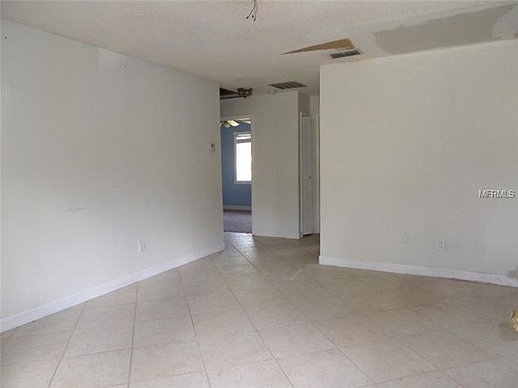 5th image of 2703 Calloway Dr