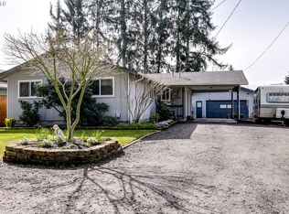 717 Nighthawk Ln, Springfield, OR 97477