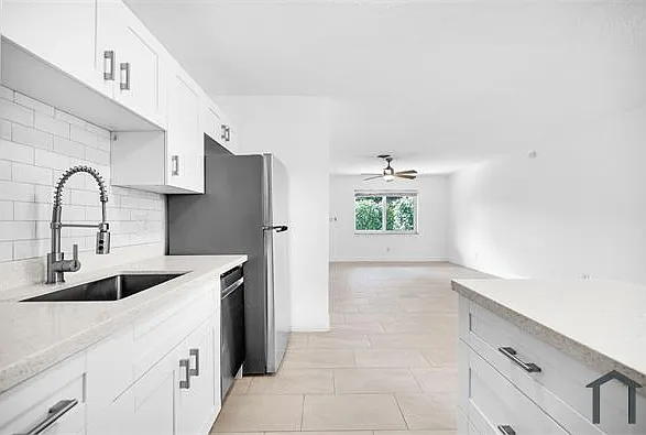 1400 NW 2nd Ave #B — Photo 9