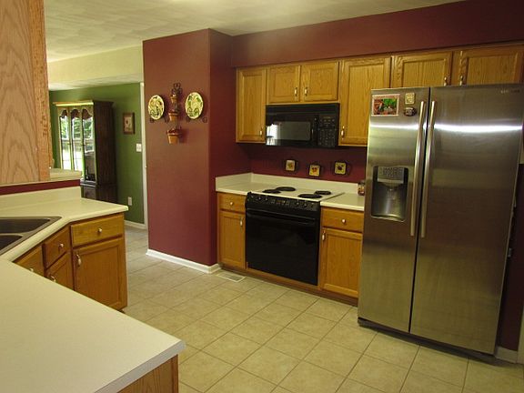 New refrig w/5 yr warranty