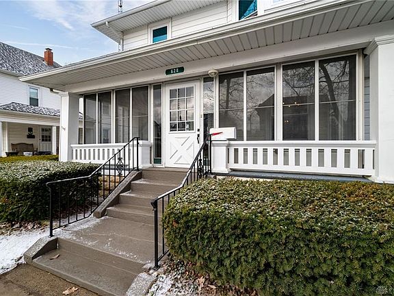 4th image of 628 Wayne Ave