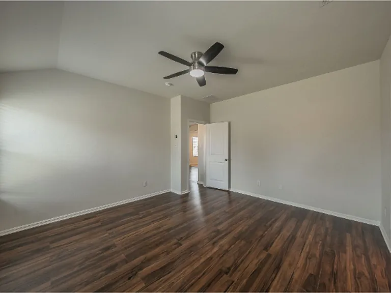 7325 Wavecrest Way — Photo 32