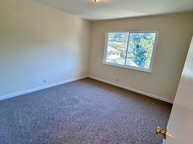 131 Irene Ct #16 — Photo 8