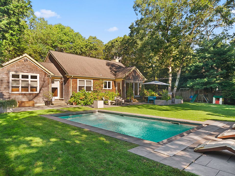 1st image of 70 Gardiners Ln